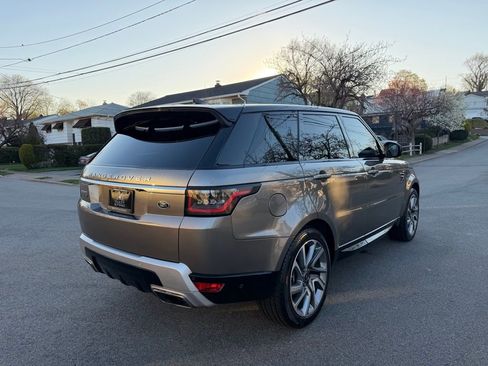 Used 2020 Land Rover Range Rover Sport HSE image 7
