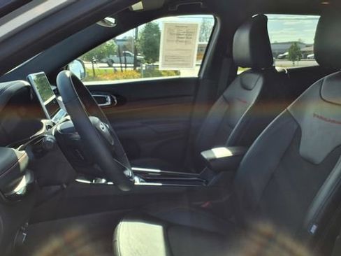 Used 2025 Jeep Compass Trailhawk w/ Trailer Tow Group image 14