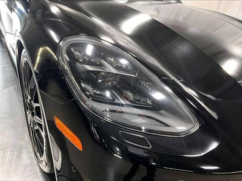 Used 2019 Porsche Panamera GTS image 14