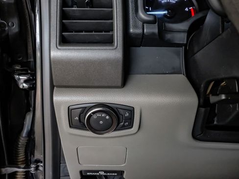 Used 2018 Ford F250 XL w/ STX Appearance Package AWD/4WD image 26