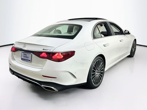 Used 2025 Mercedes-Benz E 450 4MATIC Sedan image 5