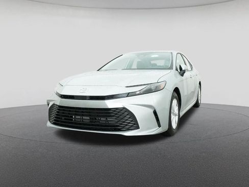 New 2026 Toyota Camry LE image 32