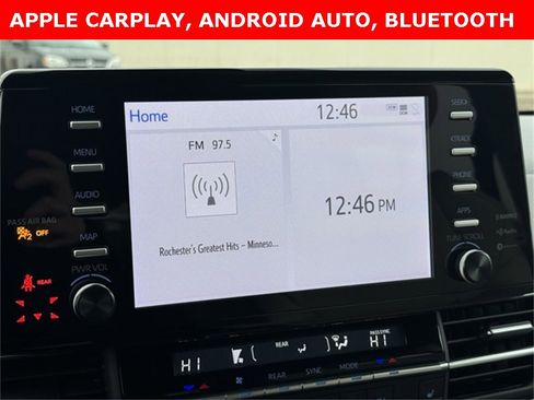 Certified 2023 Toyota Sienna XLE image 3
