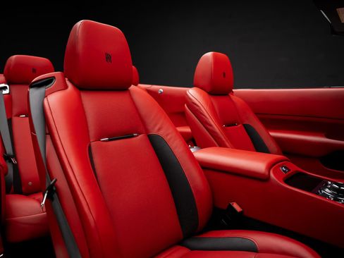 Used 2017 Rolls-Royce Dawn RWD image 68