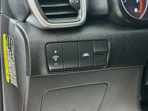 Used 2020 Kia Sportage LX AWD/4WD image 10