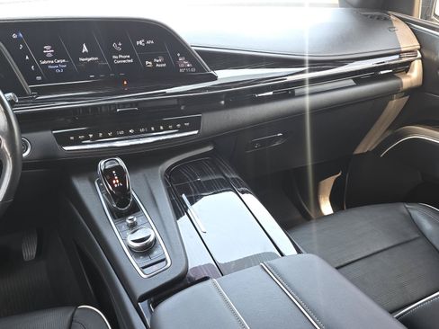 Certified 2023 Cadillac Escalade Sport RWD image 17