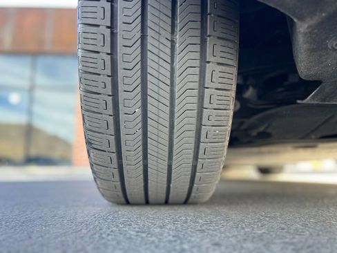 Used 2025 Ford Mustang Mach-E GT image 32