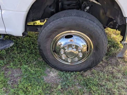 Used 2021 Ford F350 XL w/ Power Equipment Group image 10