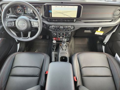 New 2026 Jeep Wrangler Unlimited Rubicon image 18