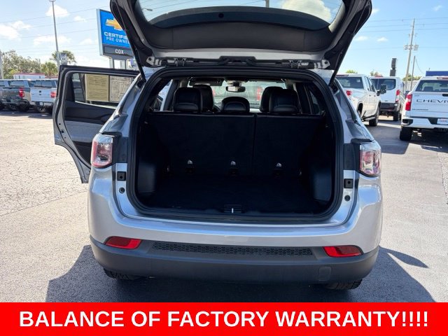 Used 2023 Jeep Compass Latitude AWD/4WD image 16