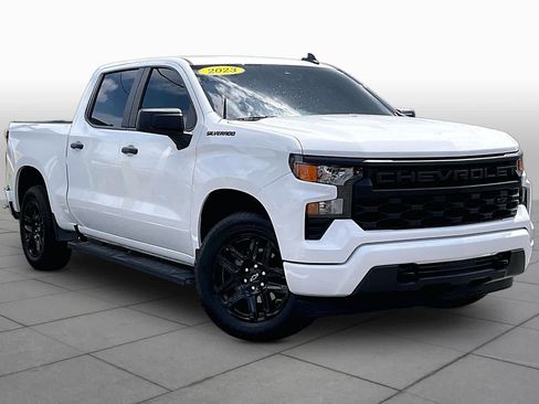 Used 2023 Chevrolet Silverado 1500 Custom RWD image 3
