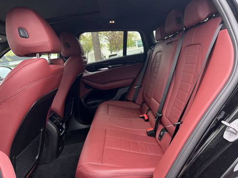 Certified 2025 BMW X4 xDrive30i image 31