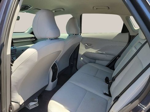 Used 2024 Hyundai Kona SEL FWD image 9