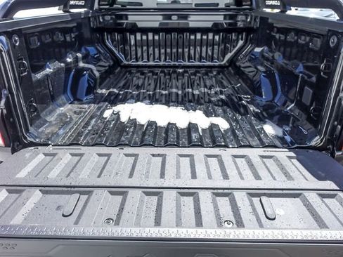 New 2026 Chevrolet Colorado Trail Boss w/ Midnight Edition image 8