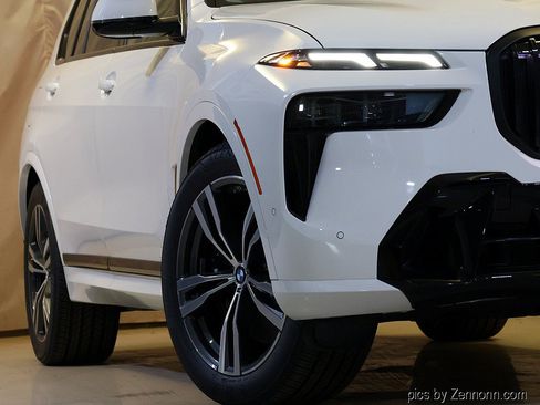 New 2027 BMW X7 xDrive40i w/ Executive Package AWD/4WD image 4