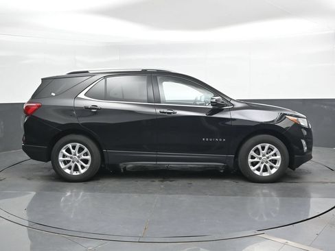 Used 2019 Chevrolet Equinox LT w/ Sun & Navigation Package AWD/4WD image 4