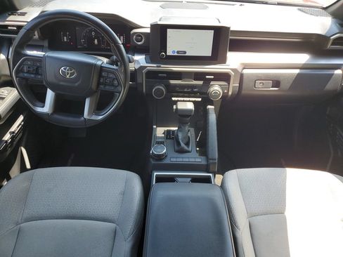 Used 2025 Toyota 4Runner SR5 AWD/4WD image 19
