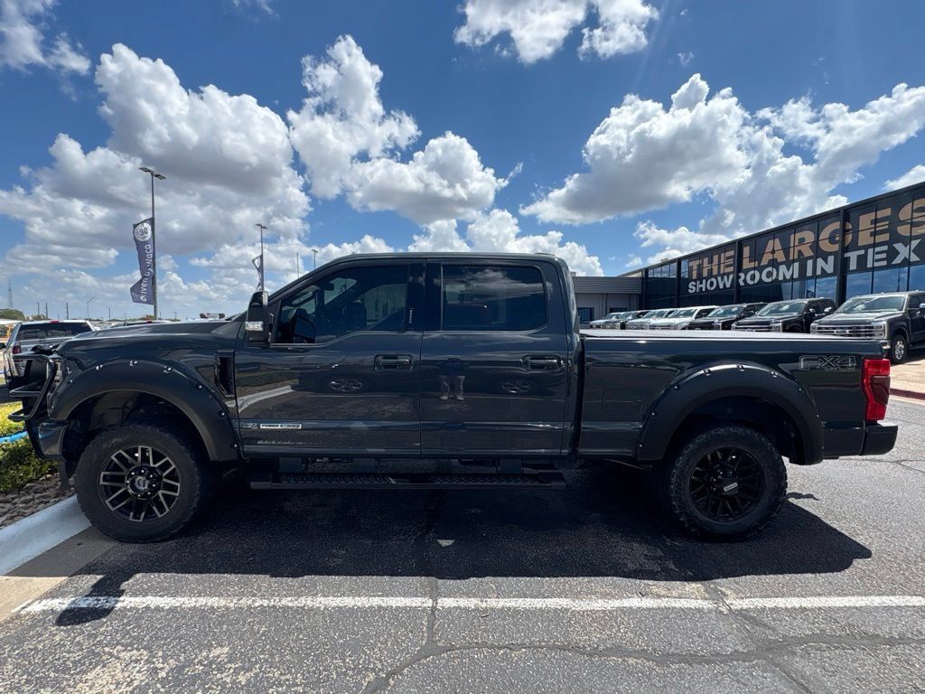 Used 2021 Ford F250 Lariat AWD/4WD image 4