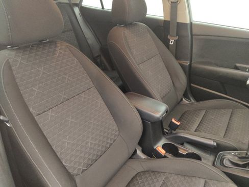 Used 2022 Kia Rio S w/ Option Group 015 FWD image 21