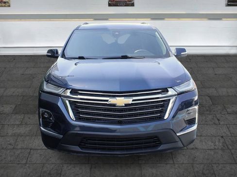 Used 2022 Chevrolet Traverse LT FWD image 3