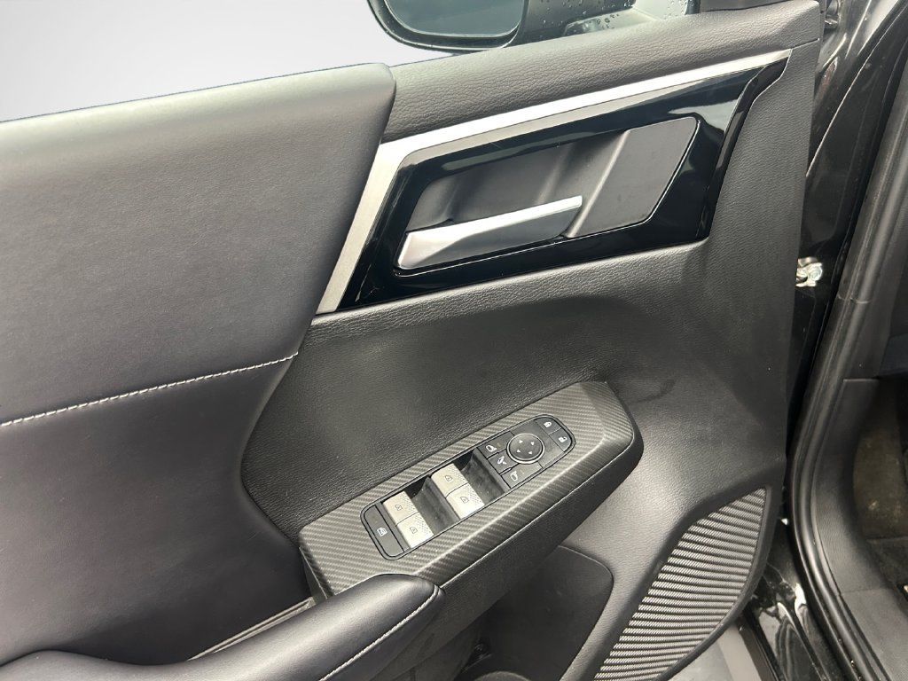 Used 2024 Mitsubishi Outlander SE AWD/4WD image 14