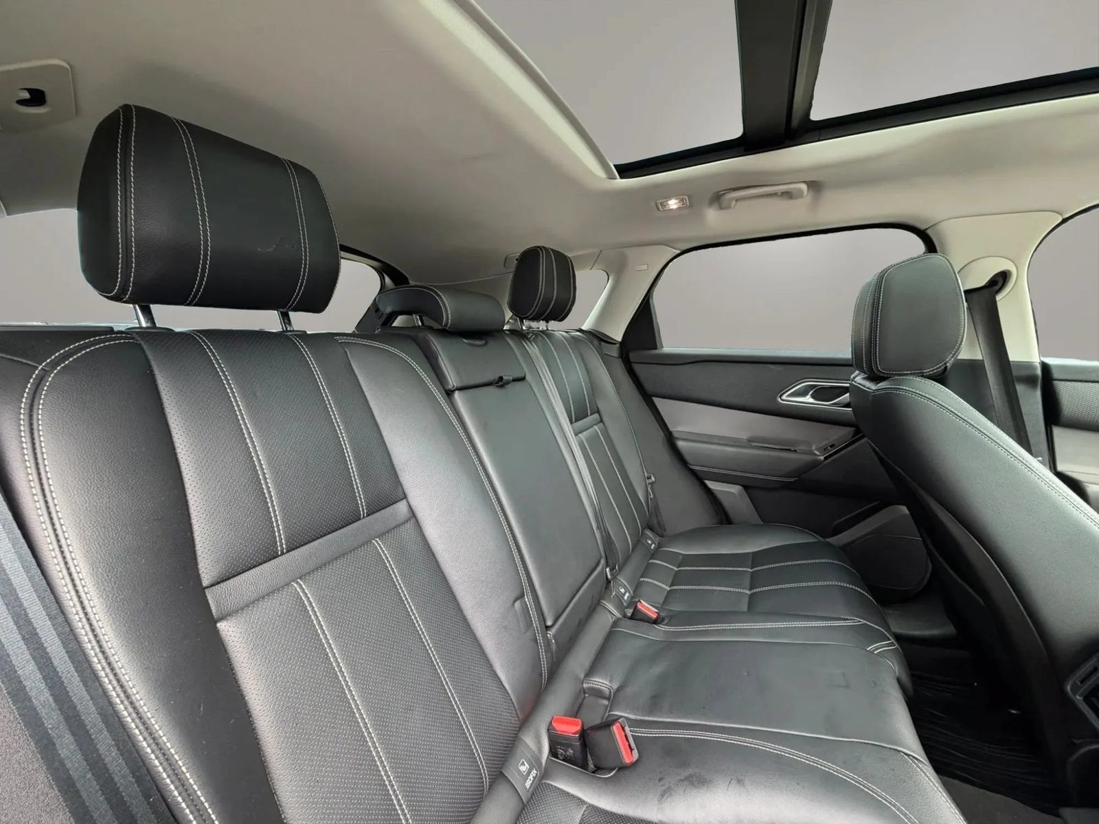Used 2020 Land Rover Range Rover Velar S AWD/4WD image 29