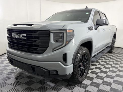 Used 2024 GMC Sierra 1500 Elevation w/ LPO, Elevation Black Package AWD/4WD image 3