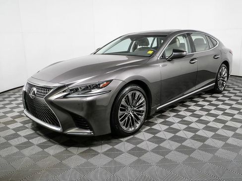 Used 2020 Lexus LS 500 AWD w/ Interior Upgrade Package image 27