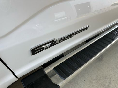 New 2026 Ford F250 XLT w/ XLT Premium Package AWD/4WD image 5