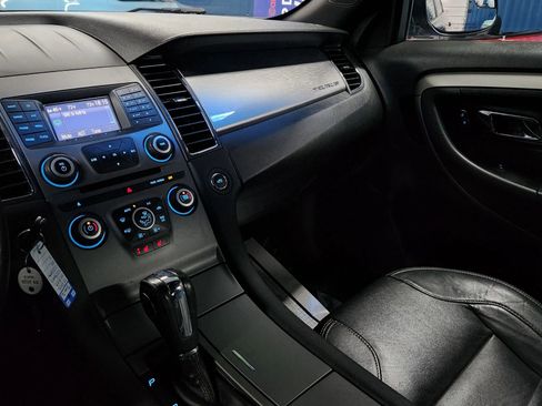 Used 2014 Ford Taurus SEL image 28