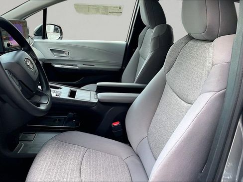 New 2026 Toyota Sienna LE image 16