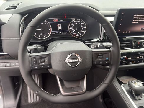 New 2026 Nissan Pathfinder SV image 25