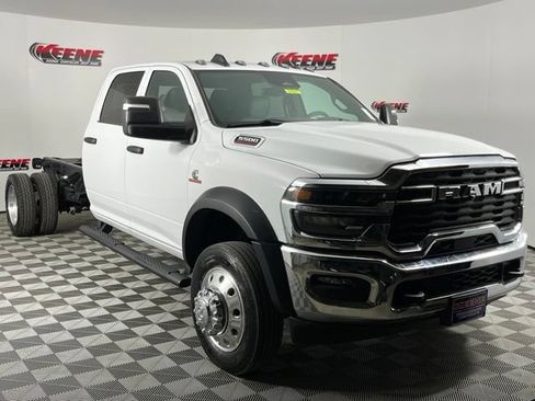 New 2026 RAM 5500 Tradesman AWD/4WD image 4