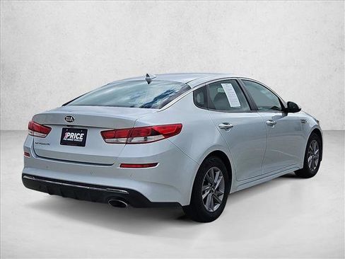 Used 2020 Kia Optima LX image 5