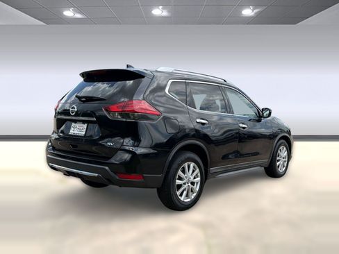 Used 2017 Nissan Rogue SV FWD image 9