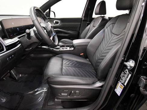 Certified 2026 Kia Sorento SX Prestige AWD/4WD image 14