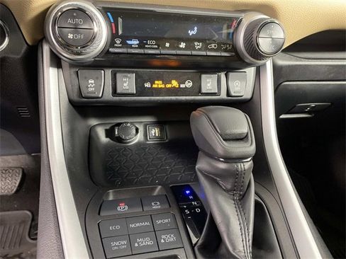 Used 2024 Toyota RAV4 XLE image 23