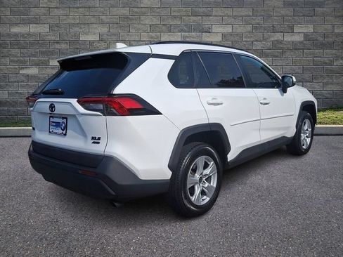 Used 2021 Toyota RAV4 XLE w/ Convenience Package AWD/4WD image 6