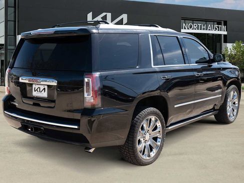 Used 2015 GMC Yukon Denali w/ Premium Package image 6
