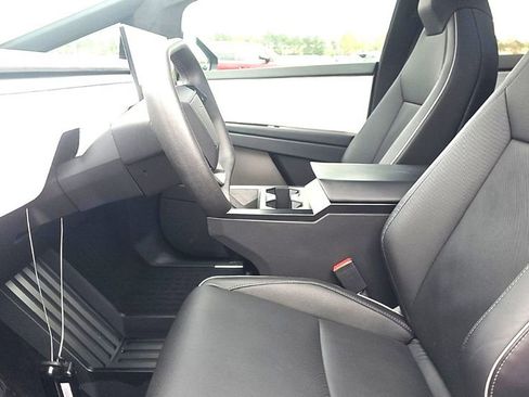 Used 2024 Tesla Cybertruck Cyberbeast image 4