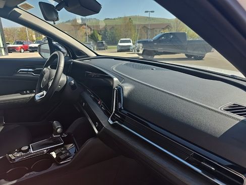 New 2025 Kia Sportage X-Pro image 7