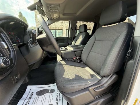 Used 2019 Chevrolet Silverado 1500 Custom Trail Boss AWD/4WD image 12