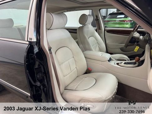 Used 2003 Jaguar XJ8 L RWD image 33