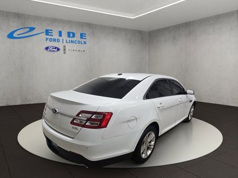 Used 2013 Ford Taurus SEL image 9