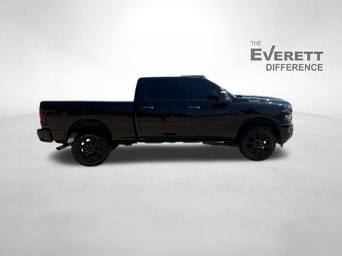 Used 2025 RAM 2500 Big Horn AWD/4WD image 8
