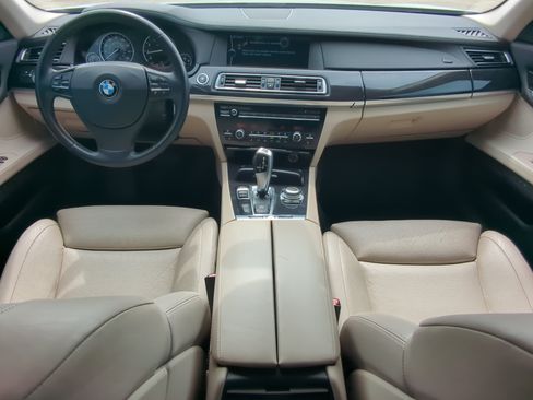 Used 2011 BMW 750Li RWD image 12