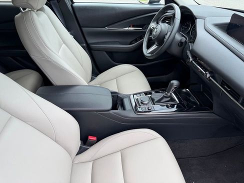 Used 2024 MAZDA CX-30 AWD 2.5 S w/ Preferred Package image 16