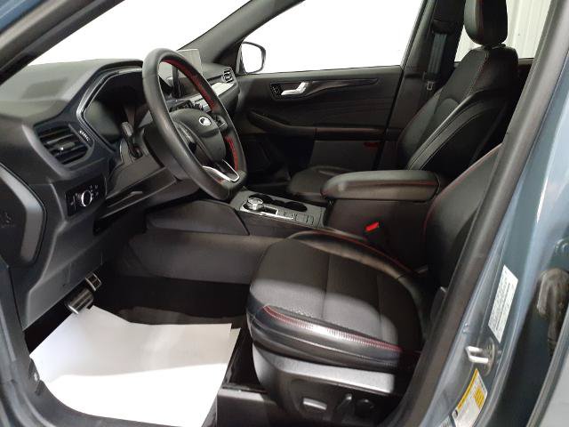 Certified 2023 Ford Escape ST-Line AWD/4WD image 2