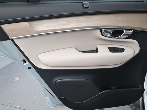 New 2026 Volvo XC90 B6 Ultra w/ Protection Package Premier image 20