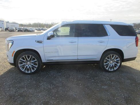 New 2026 GMC Yukon Denali image 8